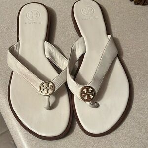 White leather Tory Burch sandals/flip flops.   Great condition. So comfy!